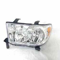 Toyota Tundra Left Headlamp