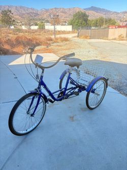 3 Wheel bike with Basket