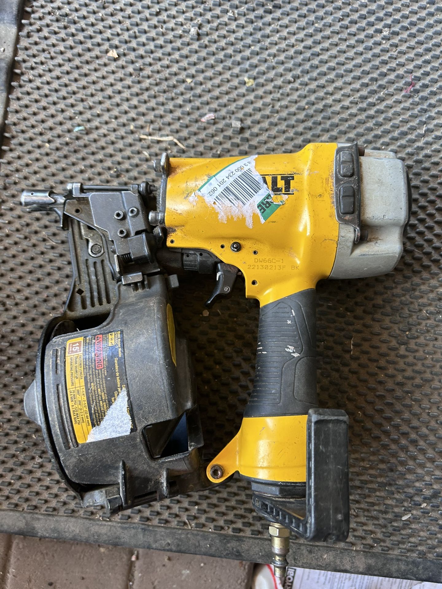 Dewalt 15 Degree Siding Nailer for Sale in Mesquite, TX OfferUp