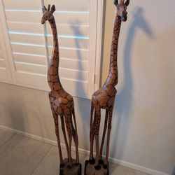 2 Wooden Giraffes