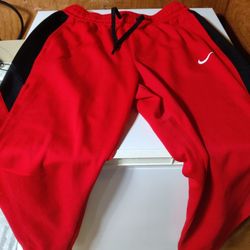 Nike XL Sweatpants Dri Fit Red &Black Relax For Athletic Wear Work Out Gear Exercise Pants 