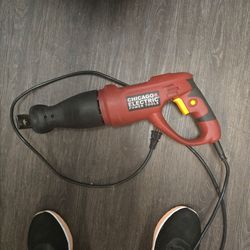 Reciprocating saw