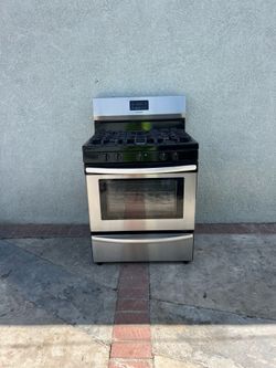 Stove Frigidaire 5 burners
