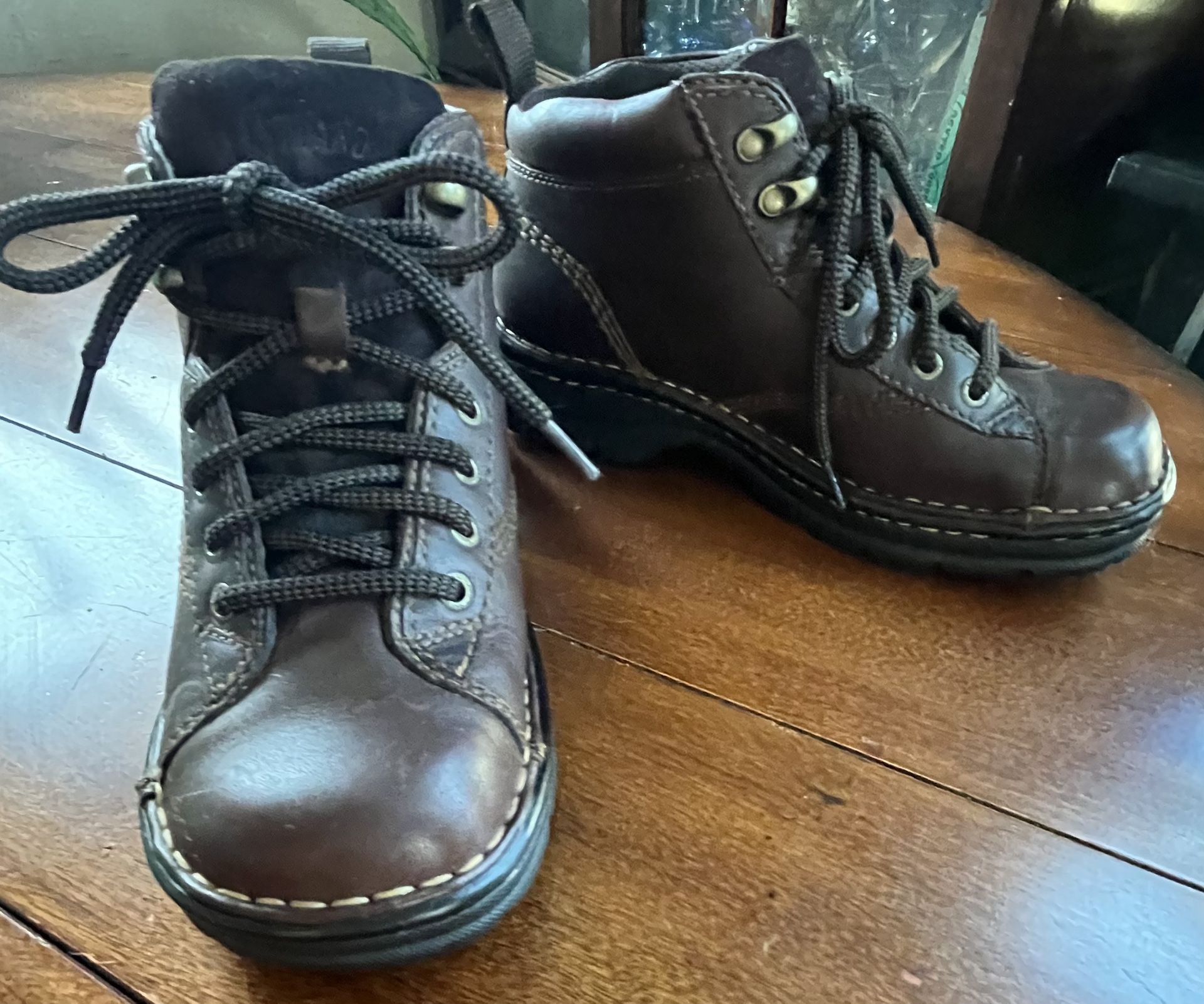 Eastland Badger Leather Boot - Womens Size 6