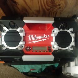 Milwuakee Jobsite Radio