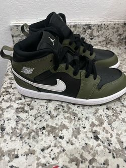 Boys shoes