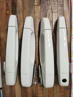 New 2007-2013 GMC Yukon Door Handles