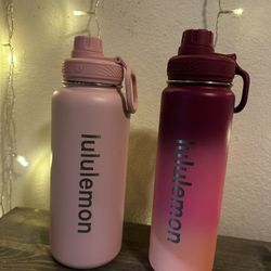Lululemon water bottles