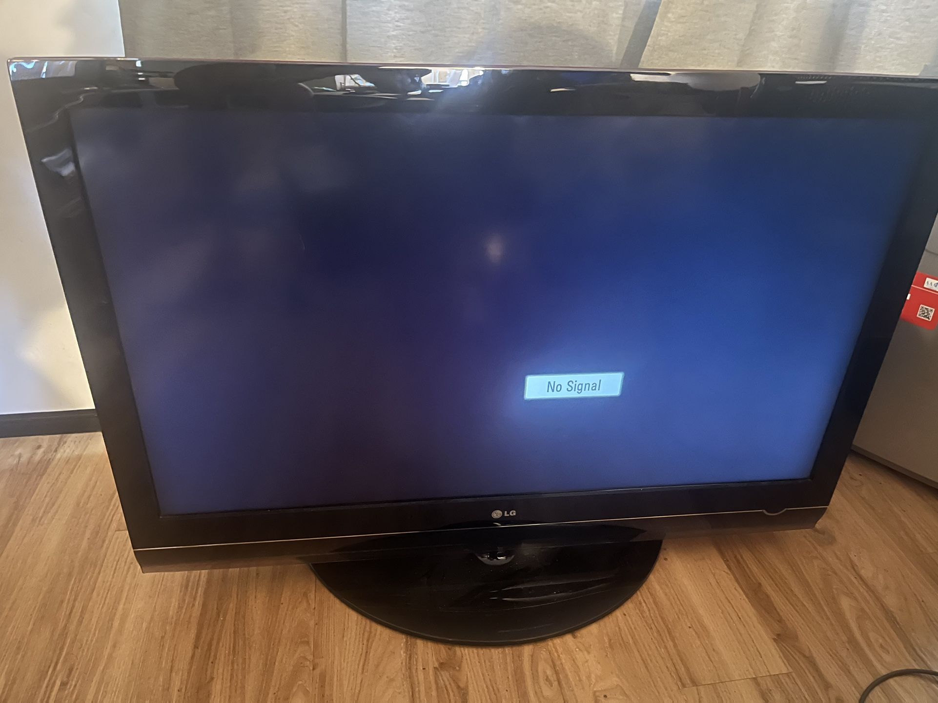 47-inch LG HDTV