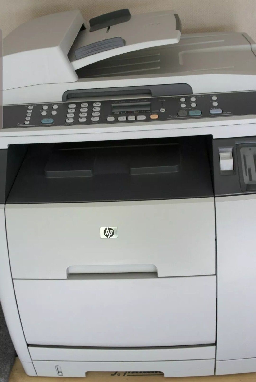 HP Color Laser Jet 2840 All in One Copier/Printer