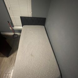 Twin Bed 
