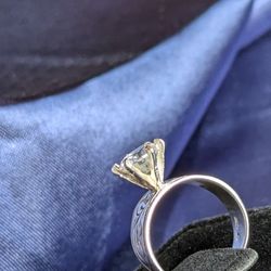 Vintage Ring 925 Sterling Silver WIde Band Solitaire Diamond Cubic Zirconia 