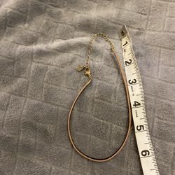Gold/nude Choker 