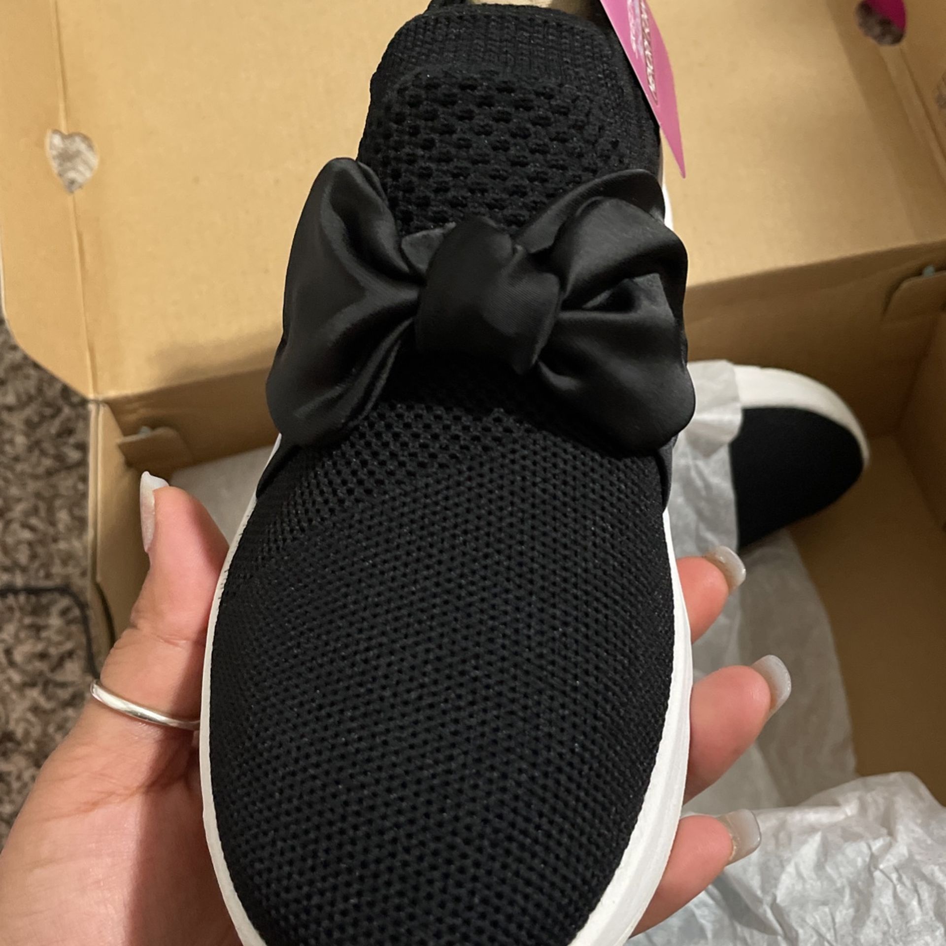 Girls Sketchers