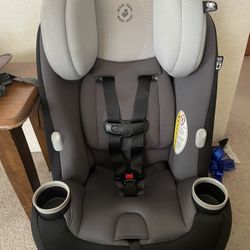 Maxi-Cosi Pria 3-1 Convertible Car Seat