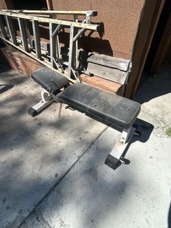 Weight bench