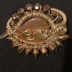 Wide GoldTone Beaded Bracelet With Stone,by ORO 24K Bano