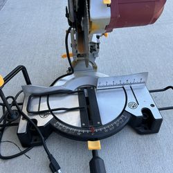 Chicago Electric 10 Inch Mitre Saw