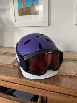 Helmet/goggles