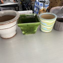 assortment lot of planters pot large, m, small and XS 4 planters for $10