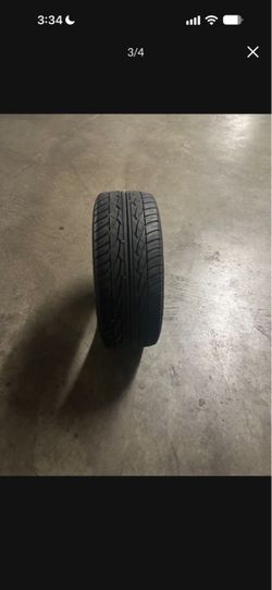 225/45r17 Doral Car Tire with Tread