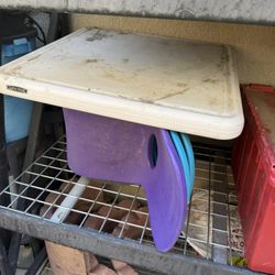 Kids Lifetime Table And 4 Chairs 