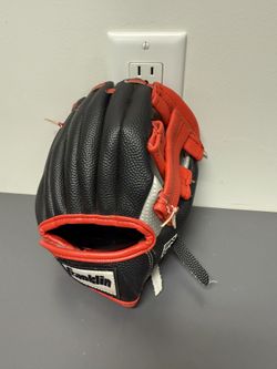 Franklin 8 1/2 inch glove