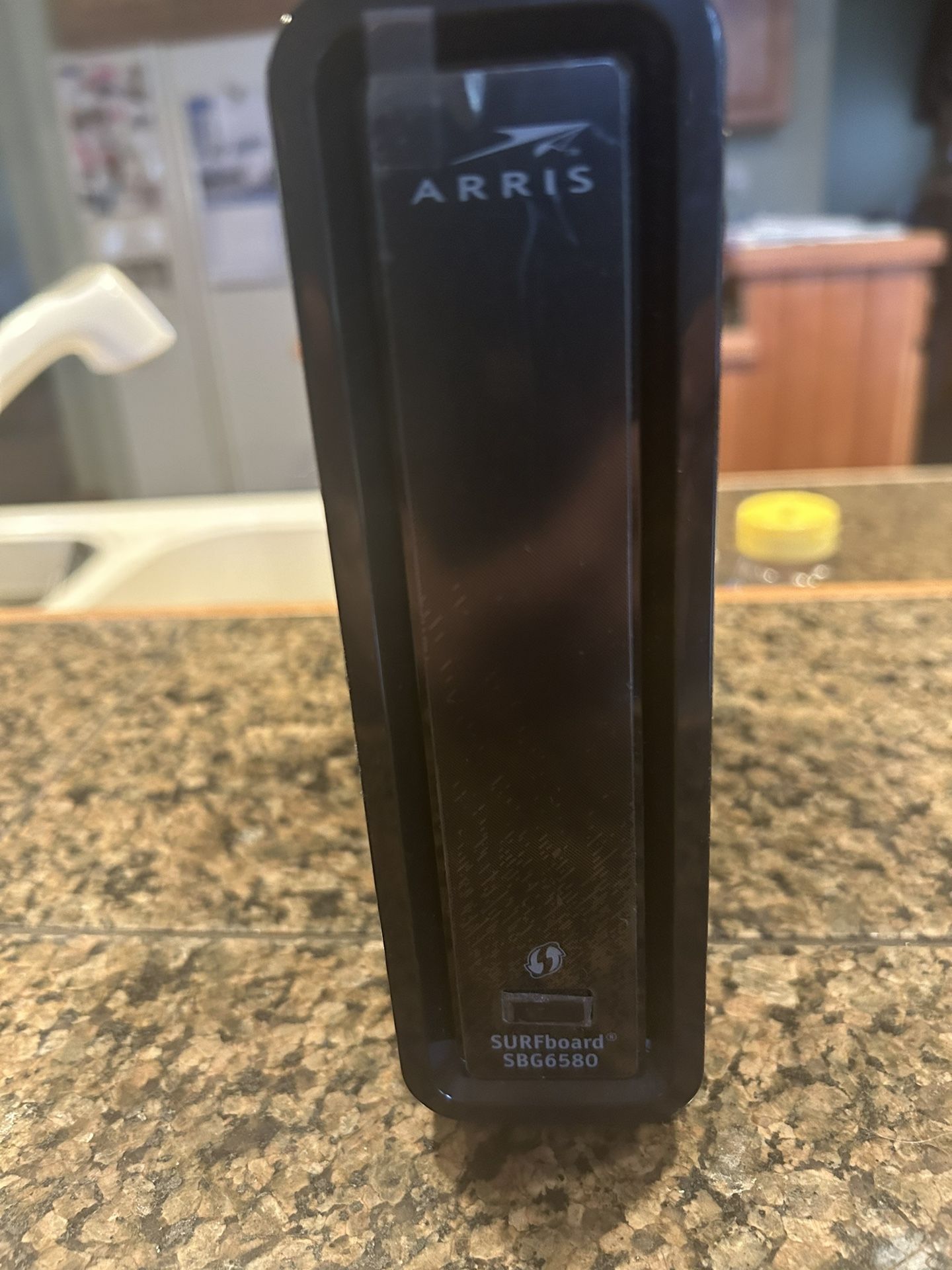 ARRIS SURFBOARD MODEM