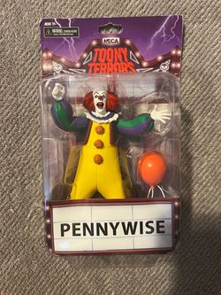 NECA Toony Terrors Pennywise Action Figure