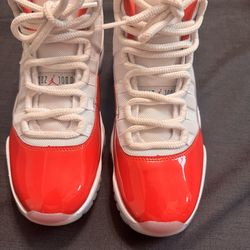 Jordan cherries size 7.5