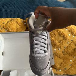 Jordan 5 “Wolf Grey”