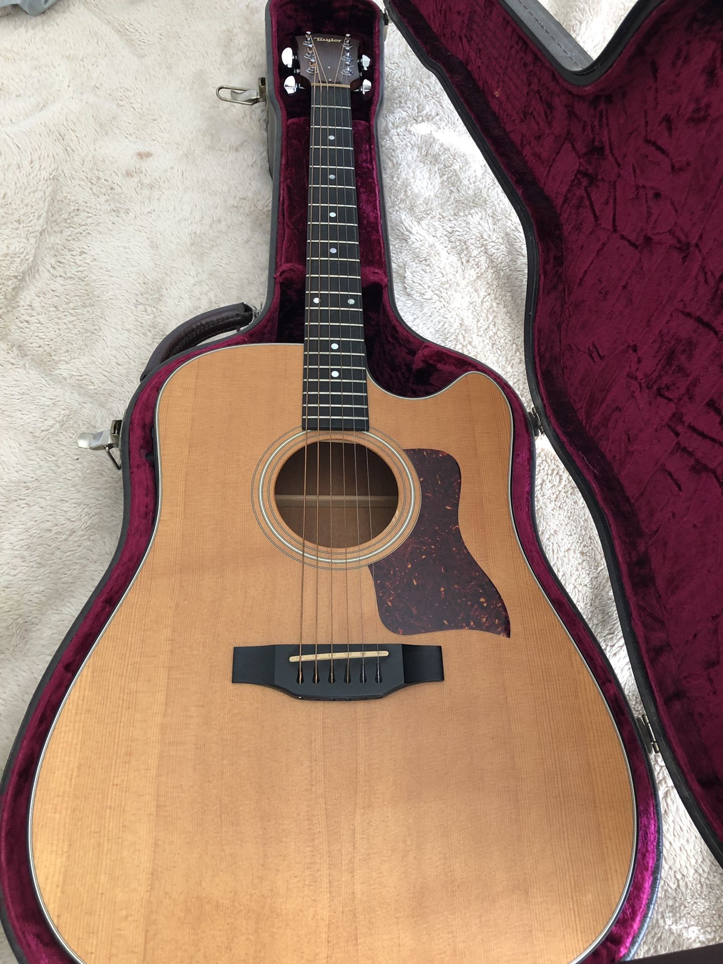 1996 TAYLOR 410ce acoustic guitar natural wood Excellent condition and original hard shell case