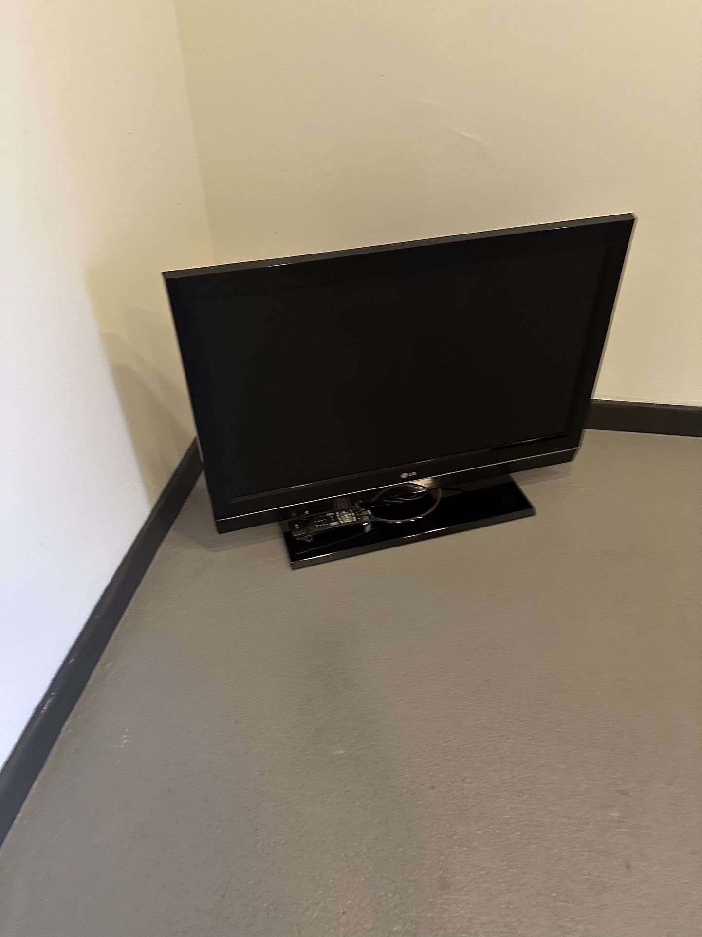 LG TV 40 Inch
