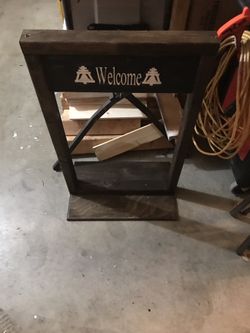 Welcome sign plant holder w/riverside bells