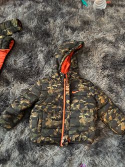 Nike Kids Camo Puffer Jacket with Hood-new