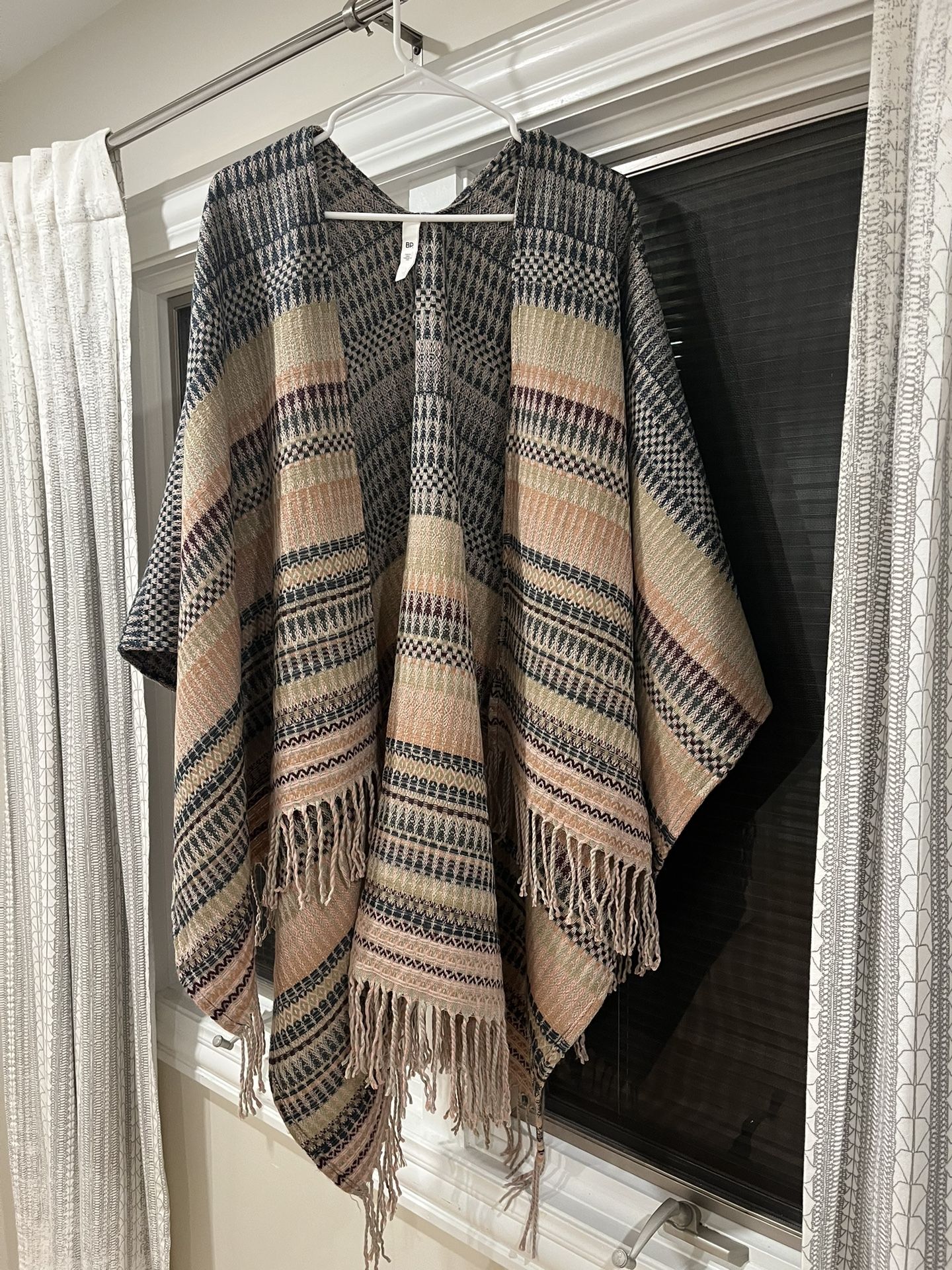 Women One Size Sweater Poncho 