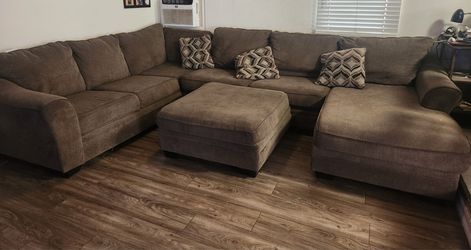 Brown Sectional Sofa with Chaise