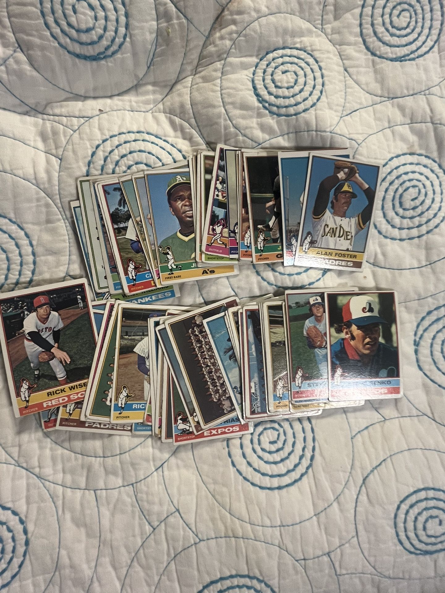 Vintage 1976 Original Baseball Card Lot Of 25 Cards Only $5 Additional Discounts Apply