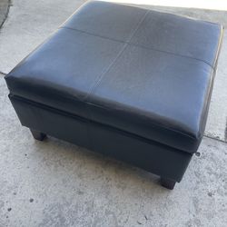 Dark brown leather ottoman w/storage