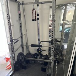 Weight Squat Rack w/ Lat Pull Down Valor Fitness BD-7