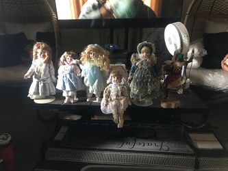 The Dynasty Porcelain Dolls