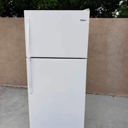 Whirlpool Refrigerator 18cu Ft 30x30x66 👌👍3 MONTHS WARRANTY 