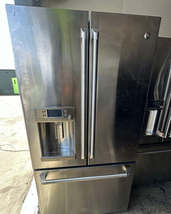 GE French Door Fridge – Stainless, Ice & Water Dispenser
