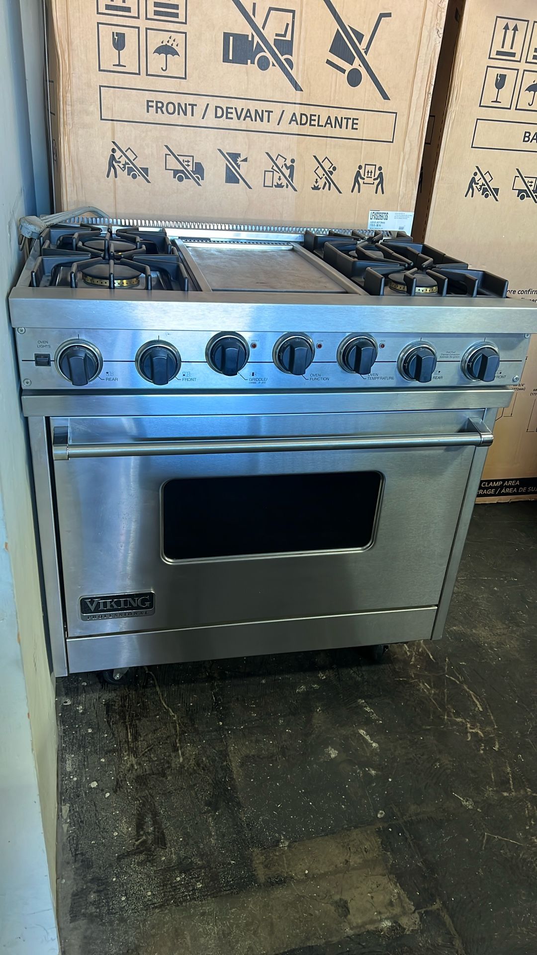 Viking 36”Wide Dual Fuel Range Stove In Stainless Steel With Griddle 