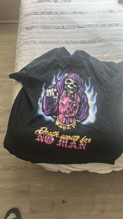 Death waits for No man Shirt XL