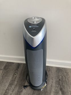 GermGuardian - 22" Air Purifier Tower with True HEPA Pure Filter & UV-C for 743 Sq Ft Rooms - Black/Silver