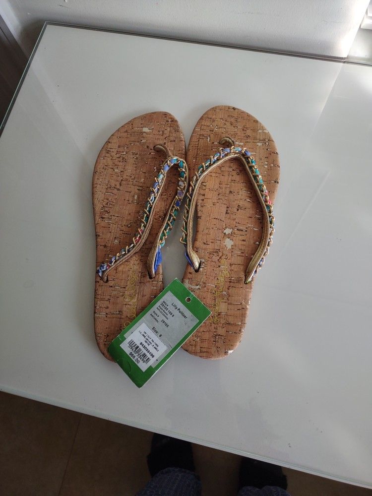 Lilly Pulitzer Flip Flop. Size : 8 $50
