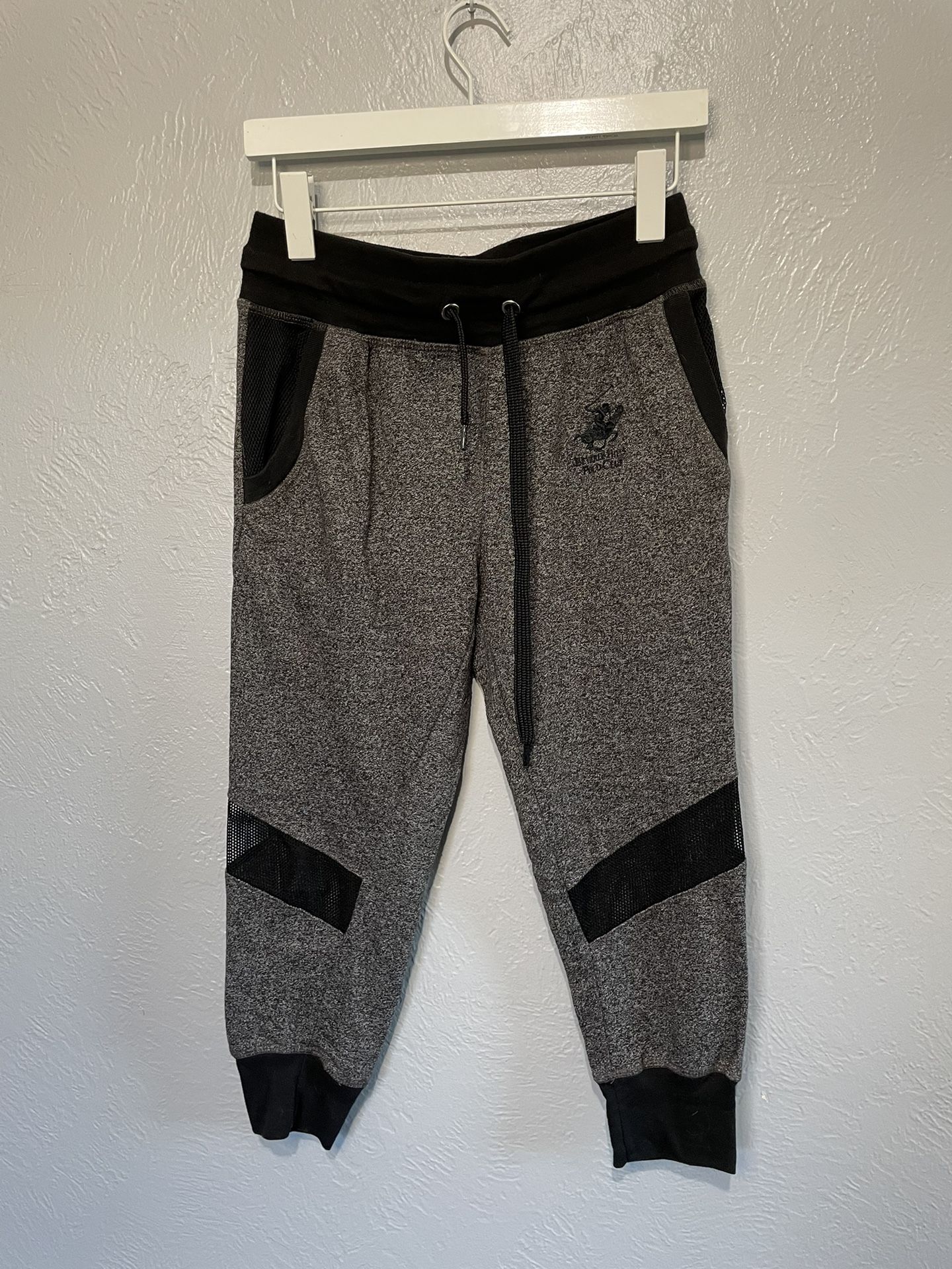 Capri Joggers With Mesh