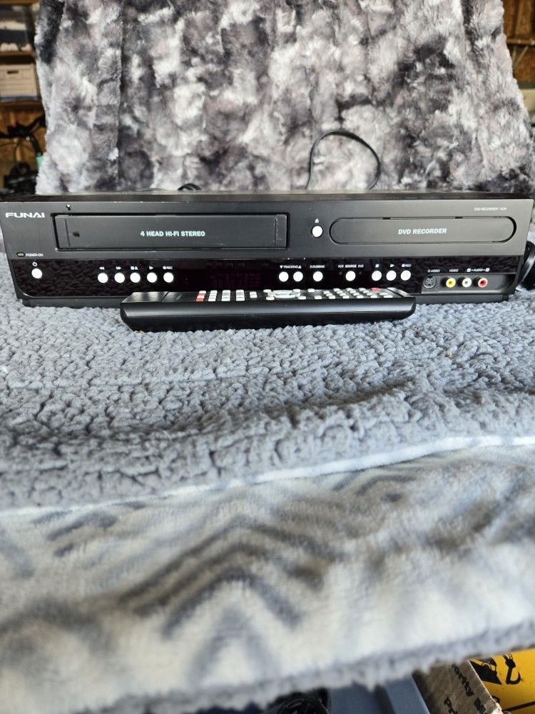 Funai DVD/VCR Combo ( Model ZV427FX4A)