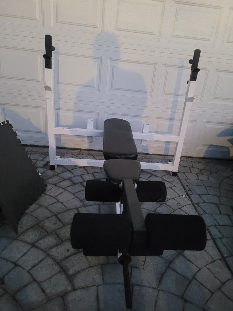 Bench press n weights